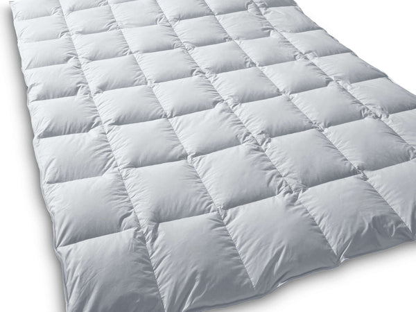 Premium Gänsedaunen-Bettdecke »Träumchen«